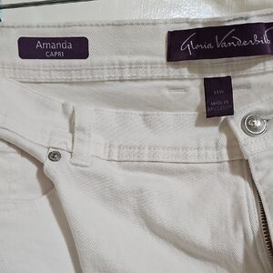 Gloria Vanderbilt Amanda Capri Women's White Stretch Capri
